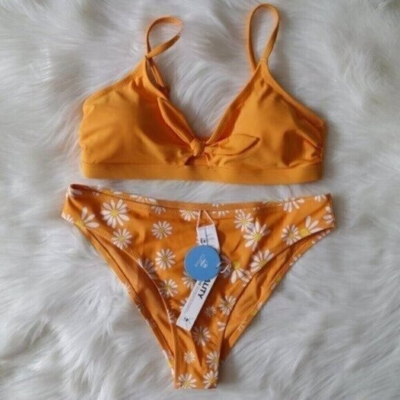 NWT Orange Bikini Set Size Medium White Floral Printed Bathing Suit - Picture 2 of 7